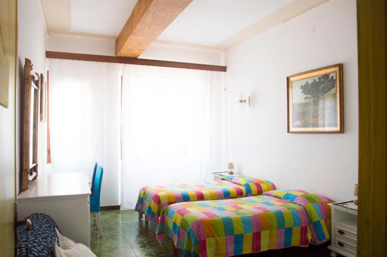 Bed and Breakfast Occhj A Mari Санта-Тереза-Галлура Екстер'єр фото
